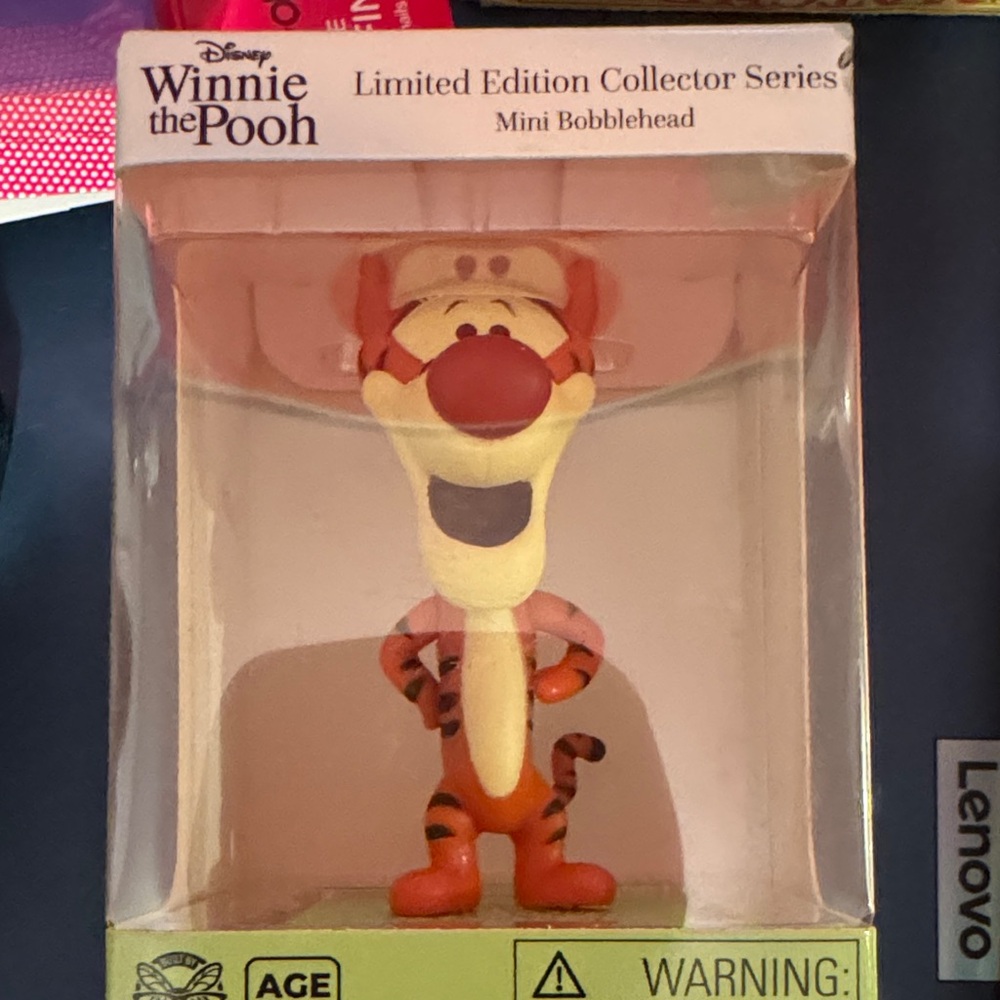 Disney Tigger Bobblehead in Orange and Cream